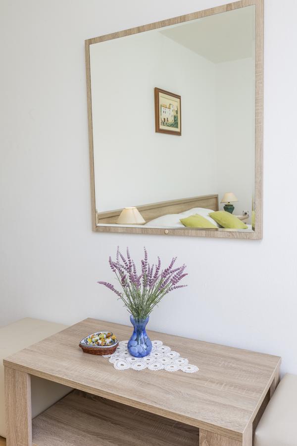Apartmani Luna Hvar Town Bagian luar foto