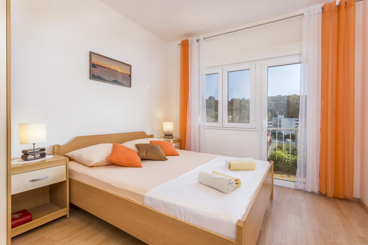 Apartmani Luna Hvar Town Bagian luar foto