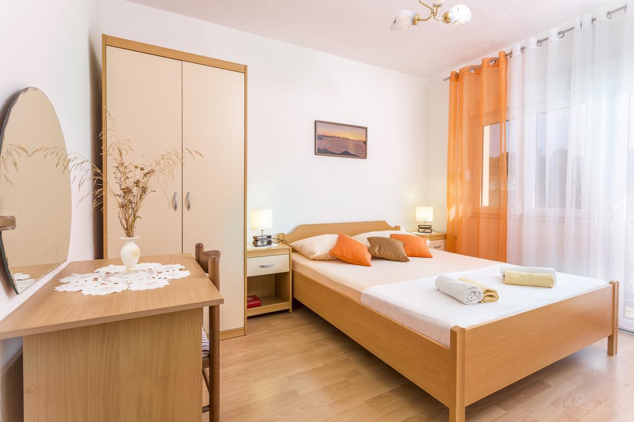 Apartmani Luna Hvar Town Bagian luar foto