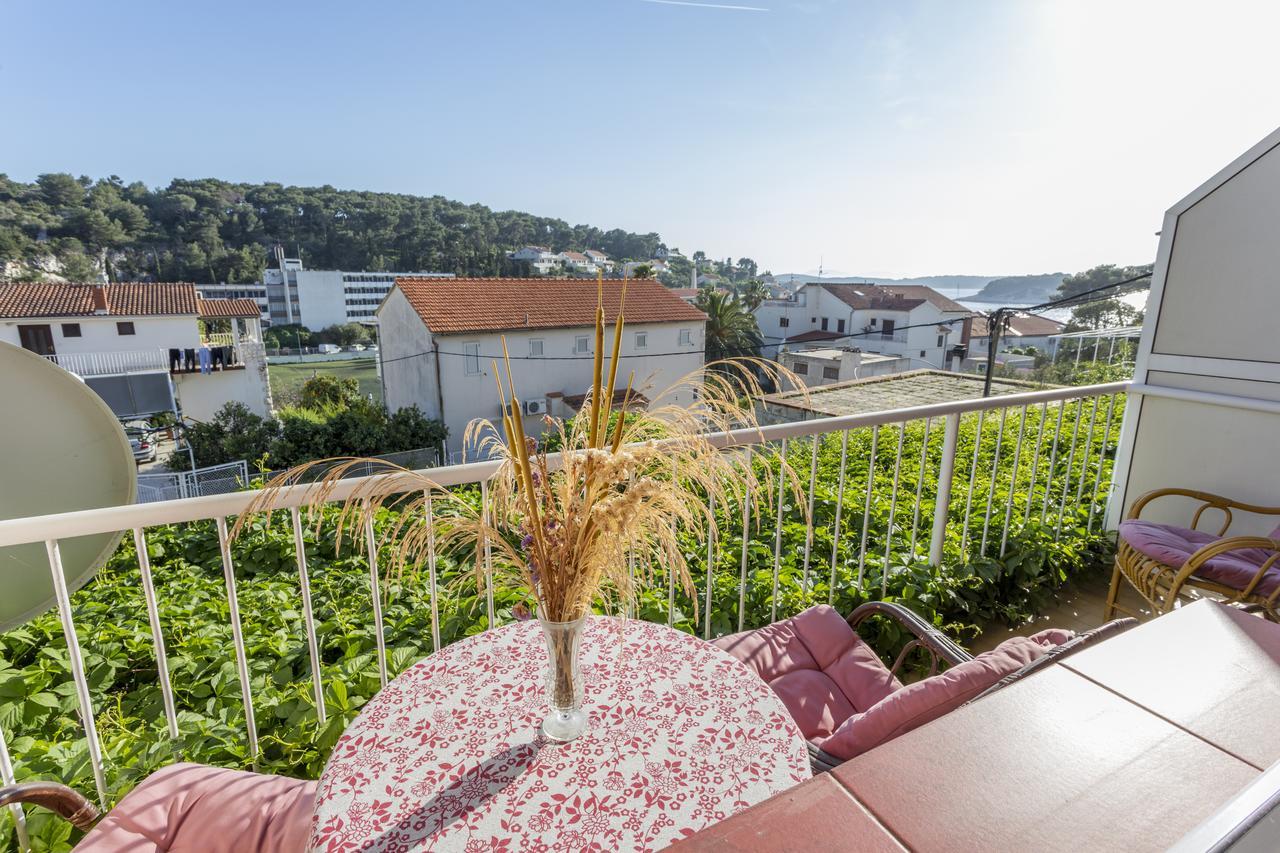 Apartmani Luna Hvar Town Bagian luar foto
