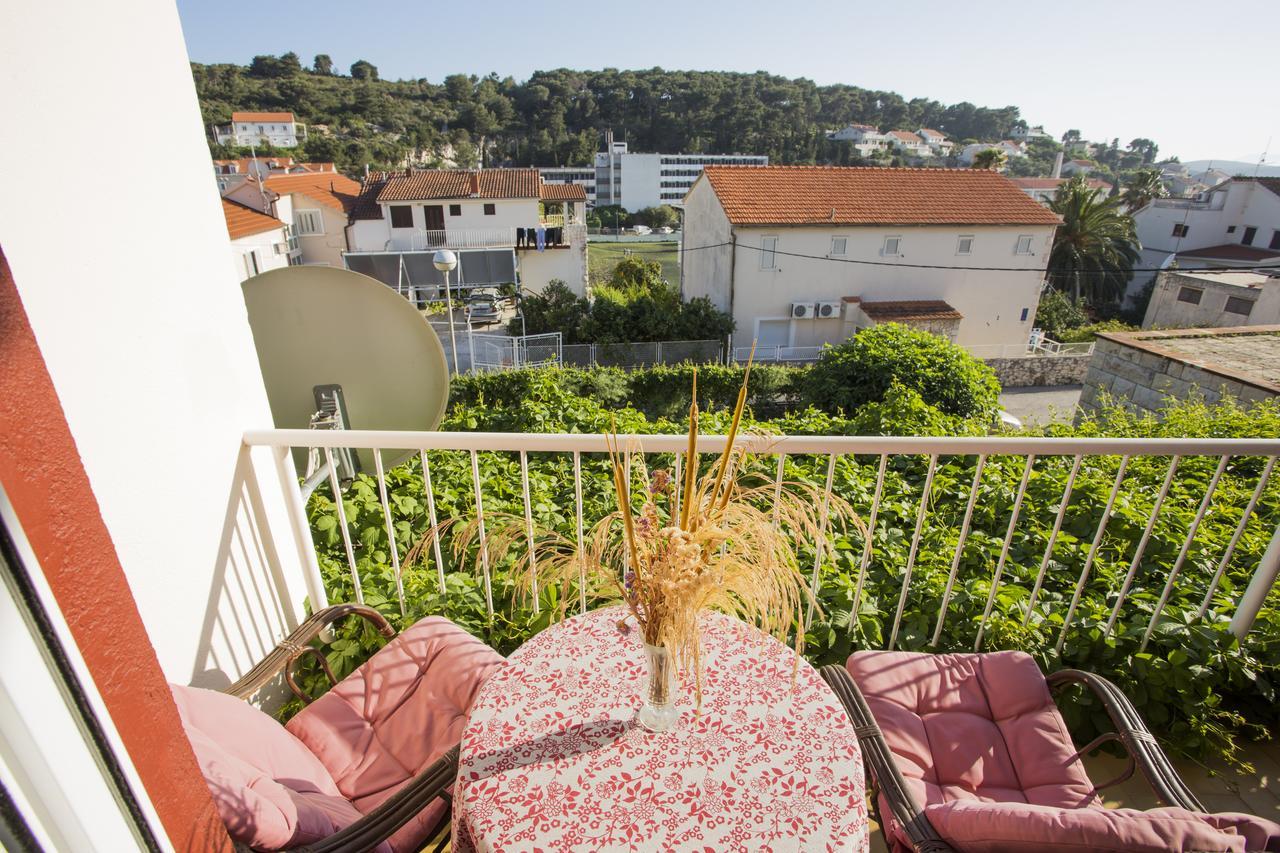 Apartmani Luna Hvar Town Bagian luar foto